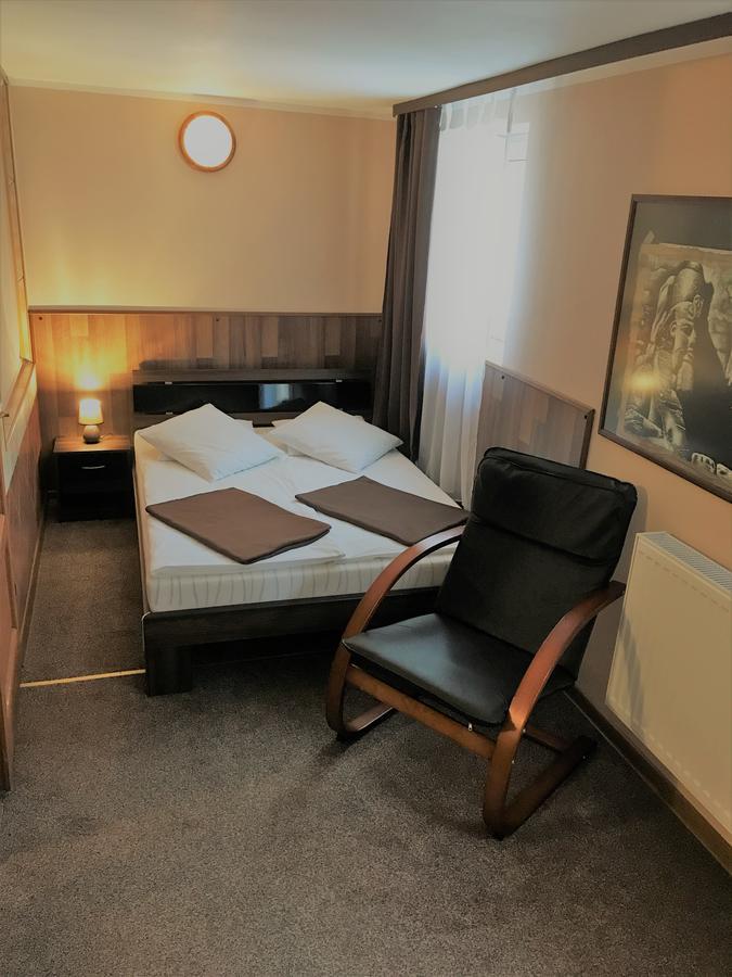 Hotel Villa Rezydent Wroclaw Ngoại thất bức ảnh