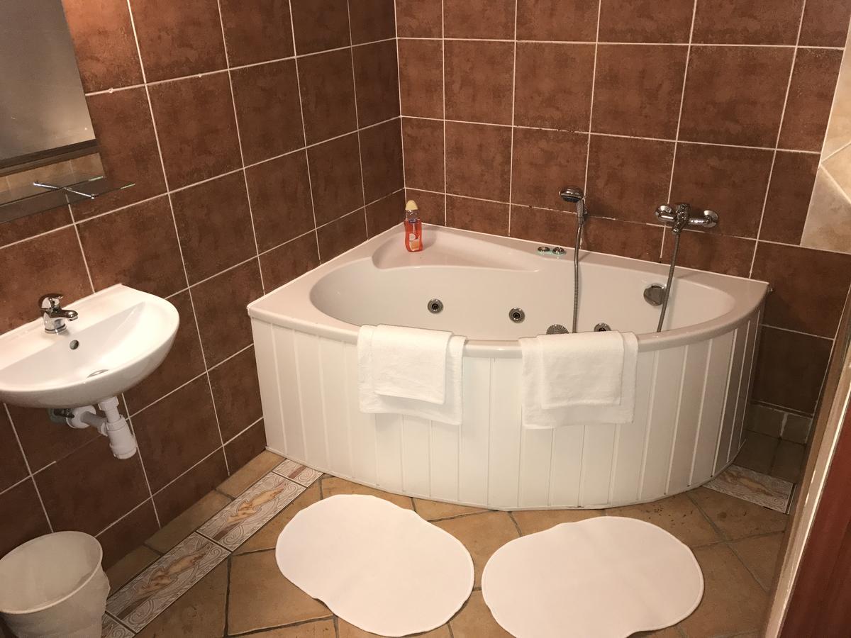 Hotel Villa Rezydent Wroclaw Ngoại thất bức ảnh